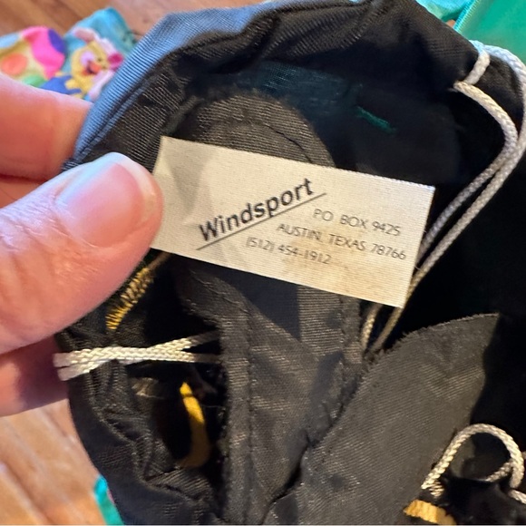 Three Vintage Spring Windsport Wind Socks - Picture 11 of 15